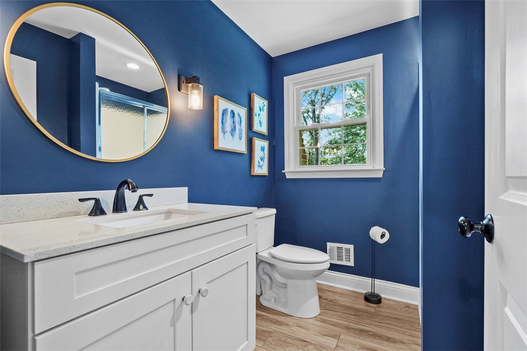 2668 Timberglen West