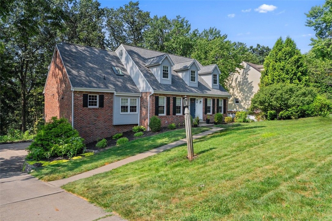 2668 Timberglen West