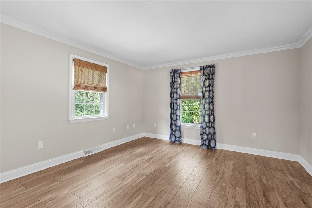 2668 Timberglen West