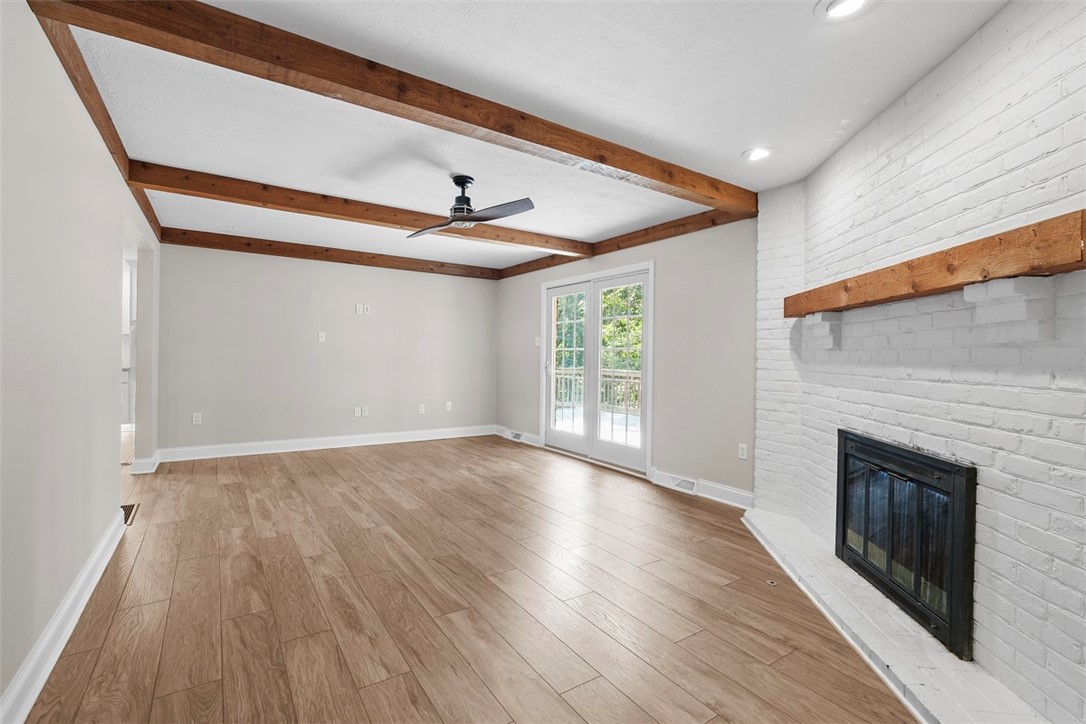 2668 Timberglen West