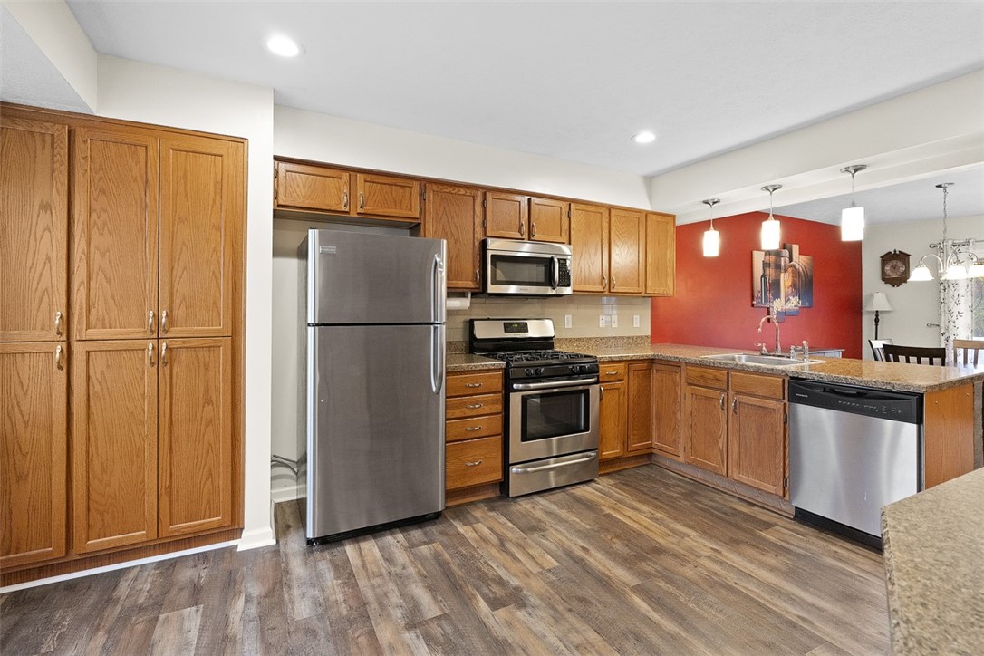 3212 Canterbury Dr