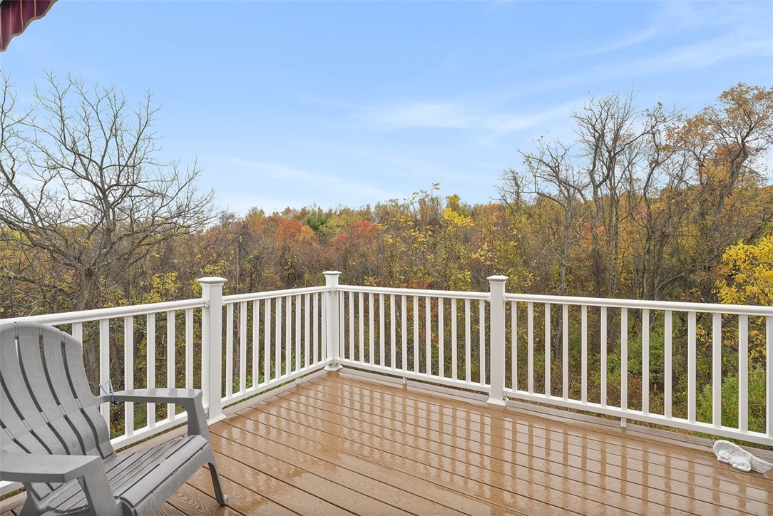 3212 Canterbury Dr