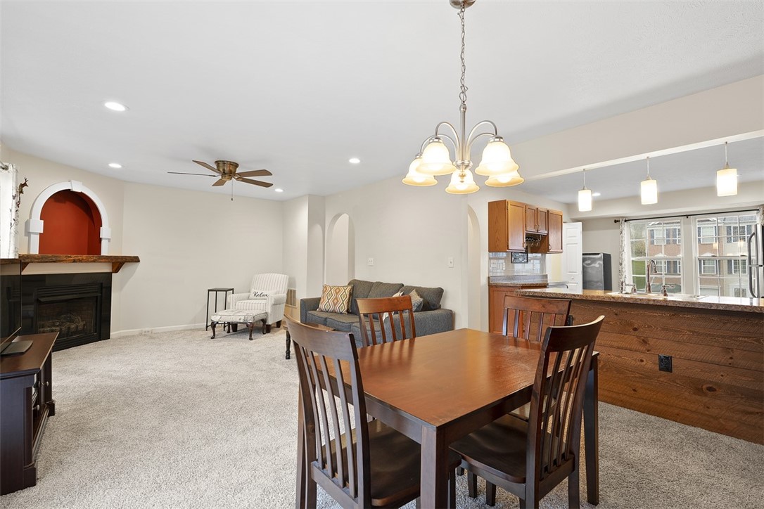 3212 Canterbury Dr