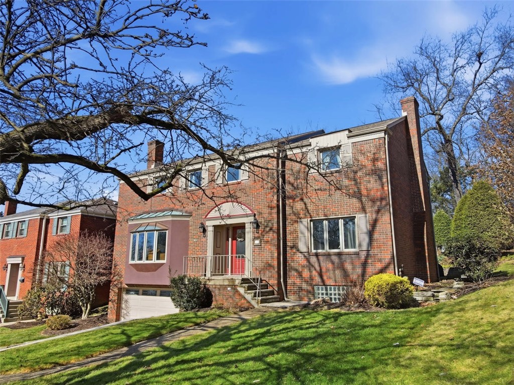 270 Twin Hills Dr