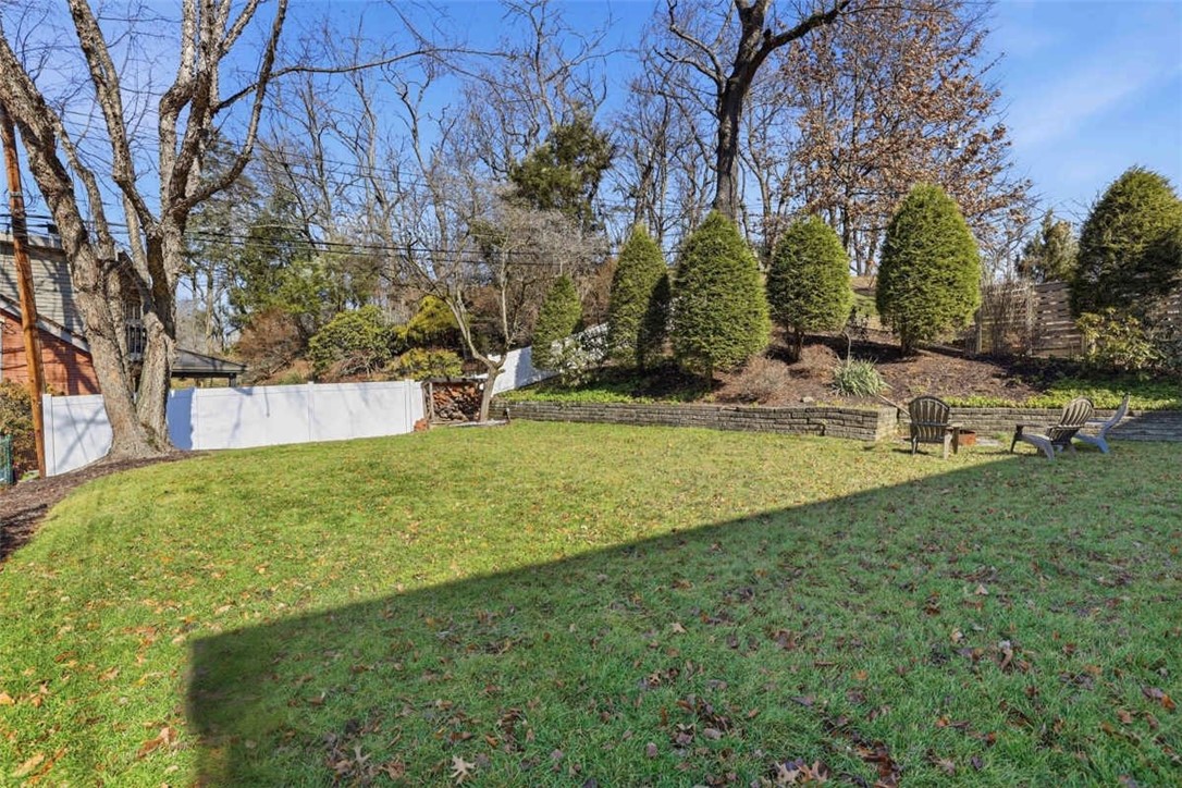 270 Twin Hills Dr