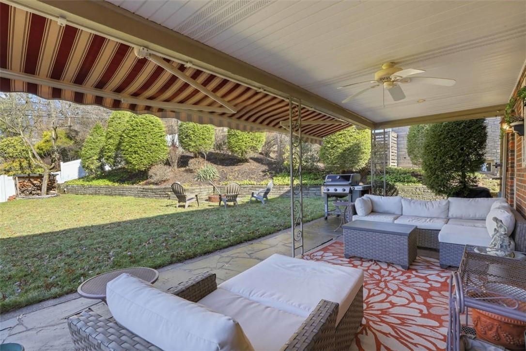 270 Twin Hills Dr
