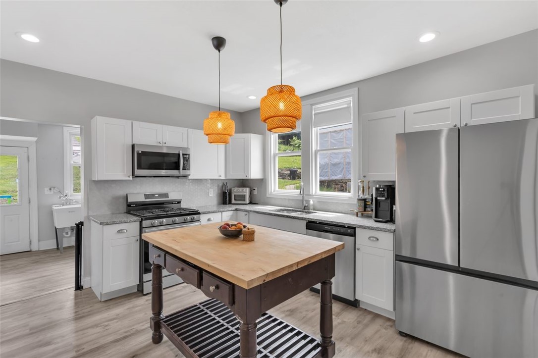 27 Danvers Ave