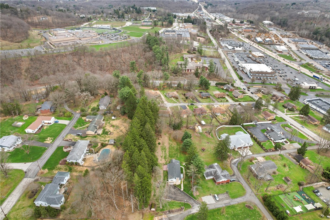 3195 Pinecrest Ct