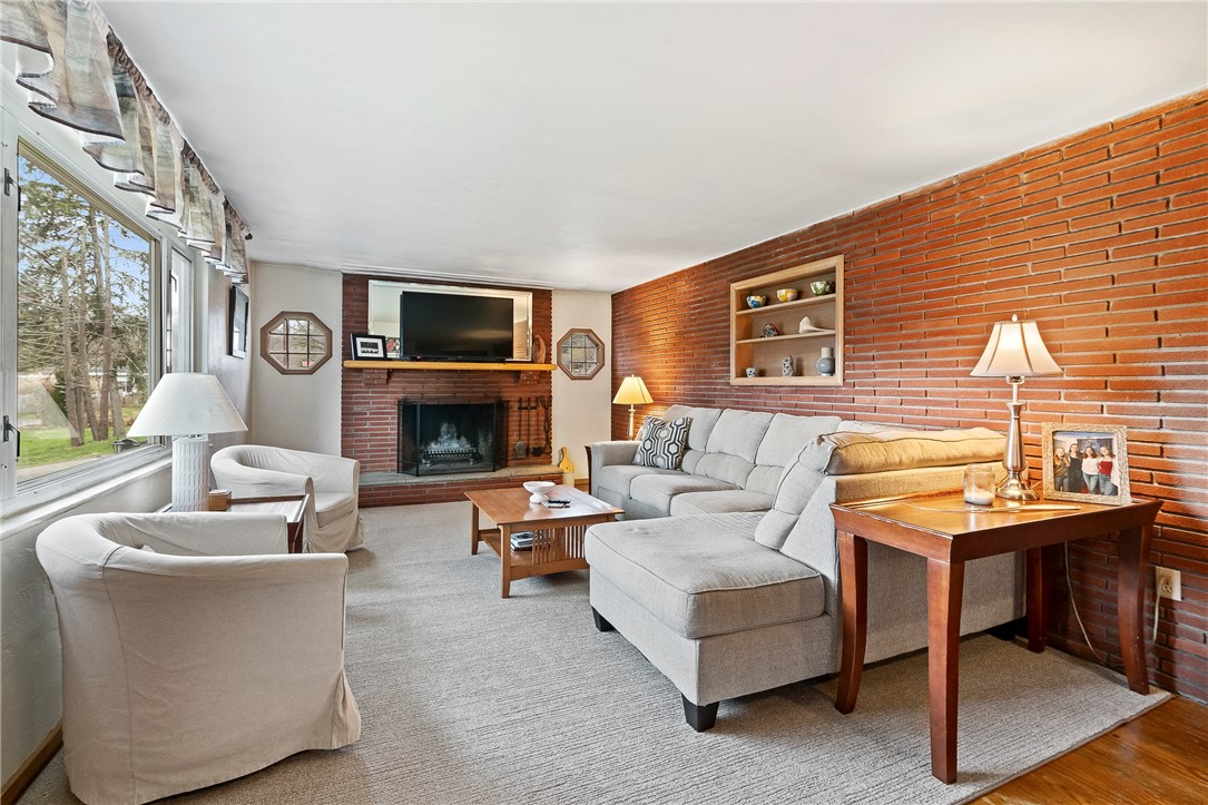 3195 Pinecrest Ct