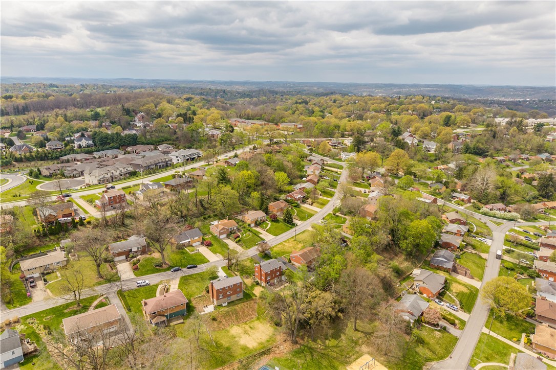 332 Long Dr
