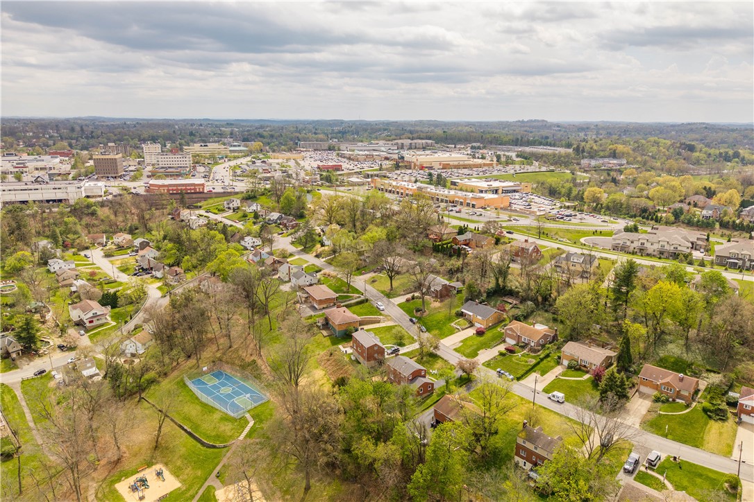 332 Long Dr