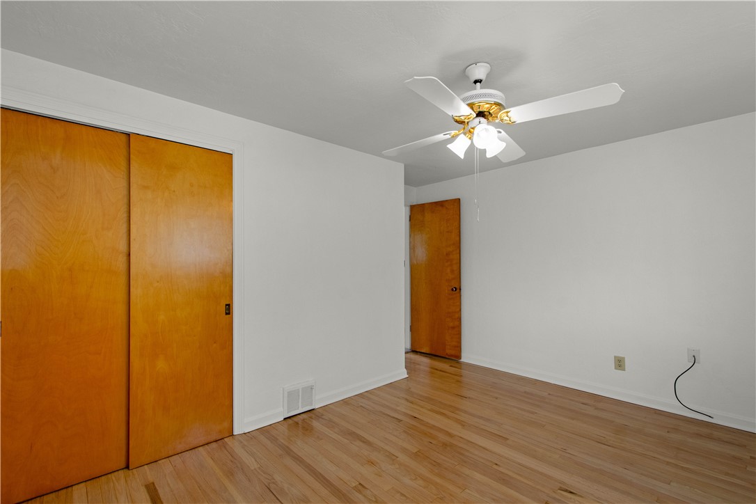 332 Long Dr