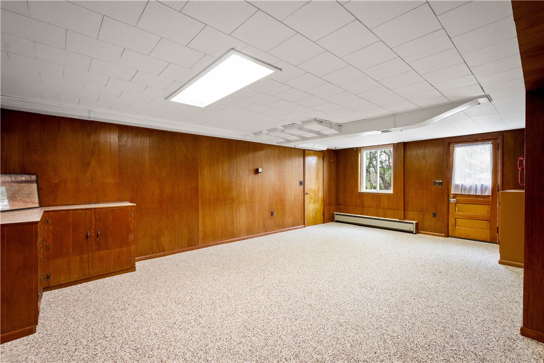 332 Long Dr