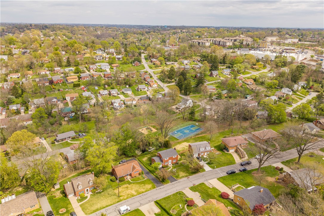 332 Long Dr