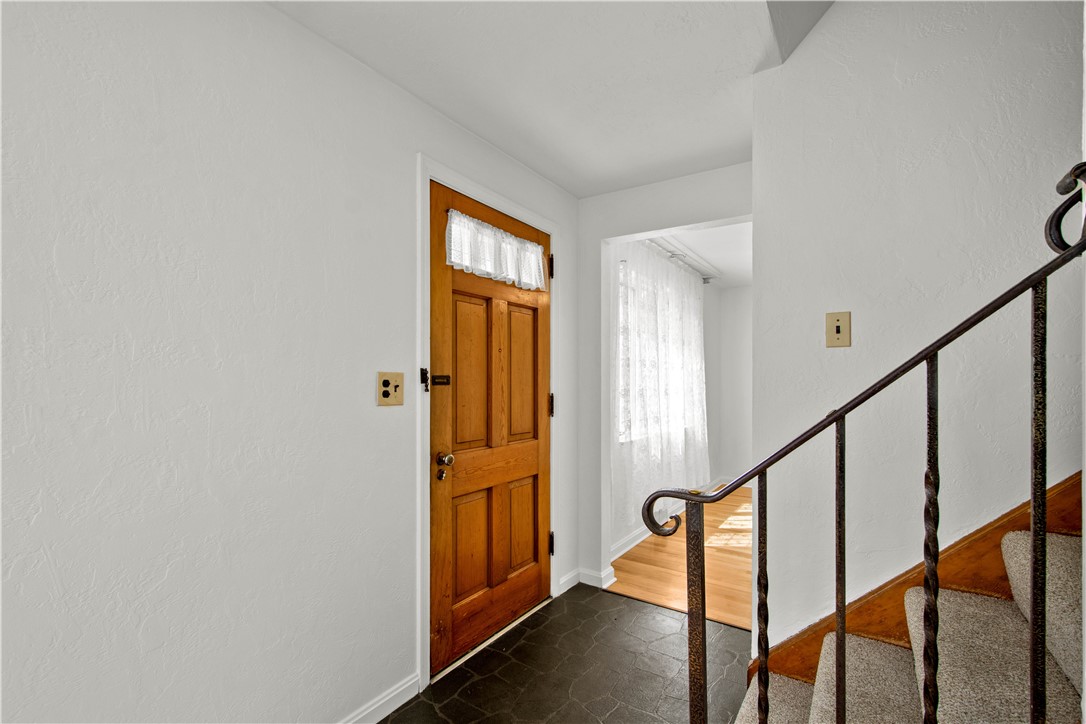 332 Long Dr