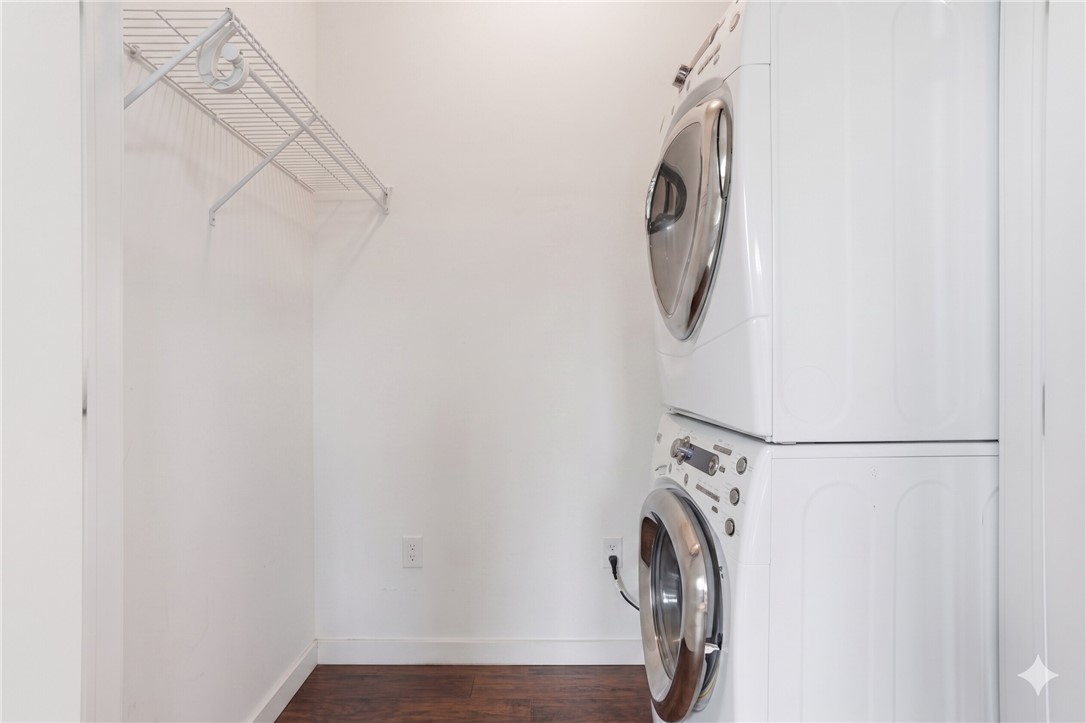 2132 Sarah St 203