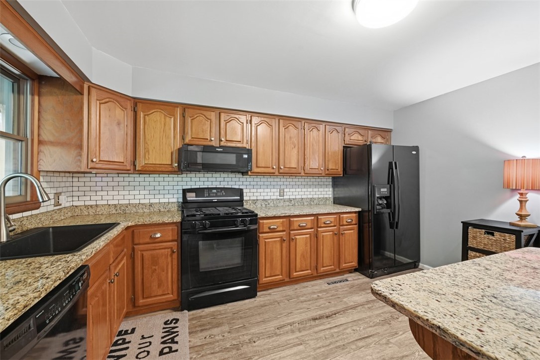 606 Canterbury Dr