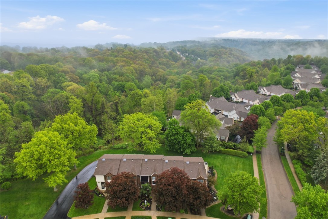606 Canterbury Dr
