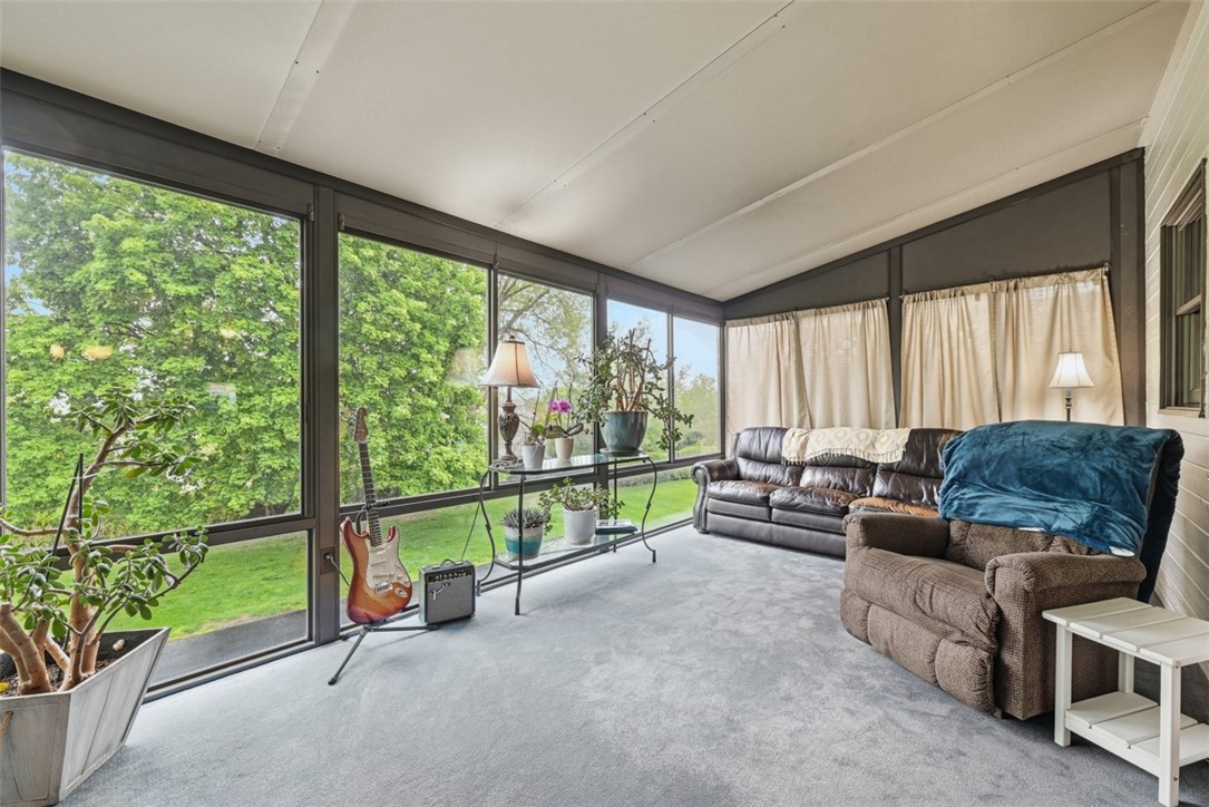 606 Canterbury Dr