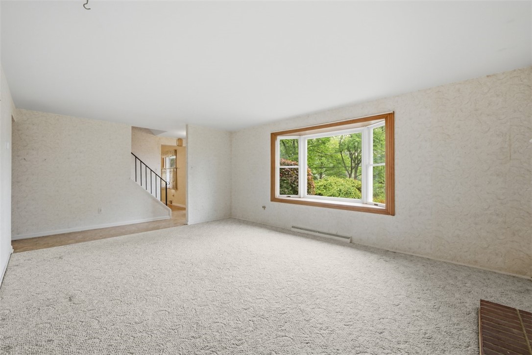 139 E Edgewood Dr