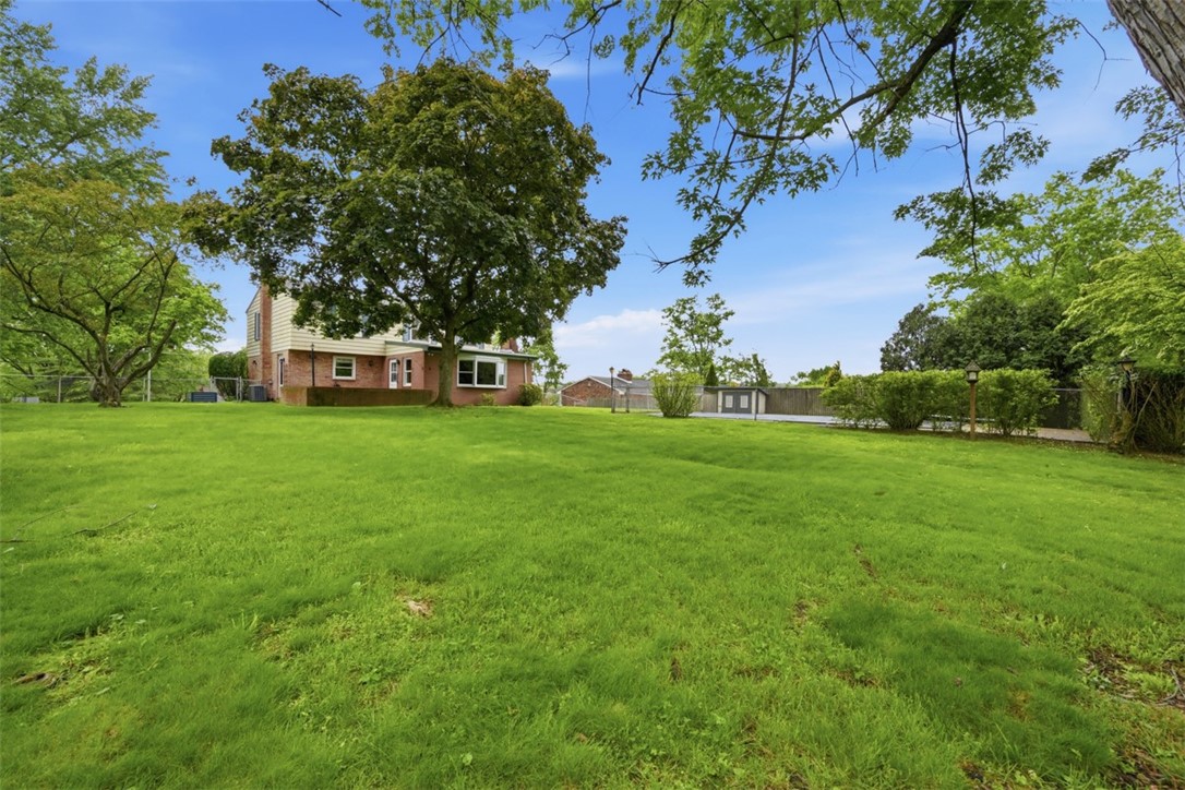 139 E Edgewood Dr