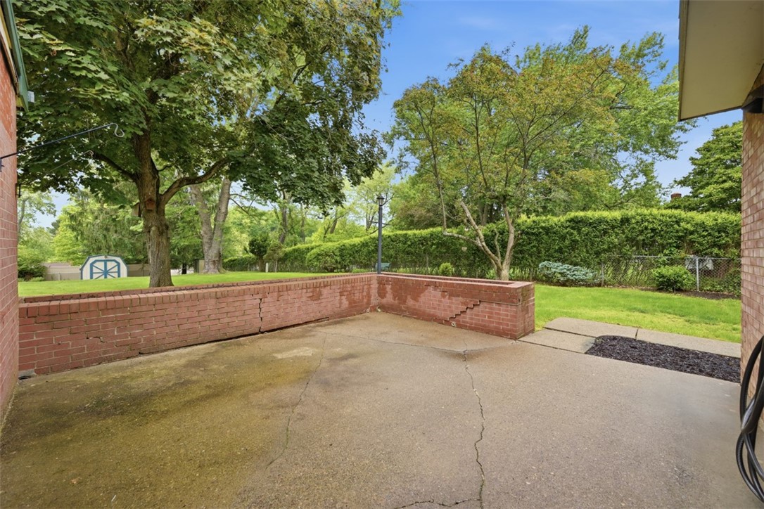 139 E Edgewood Dr