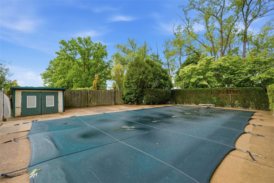 139 E Edgewood Dr