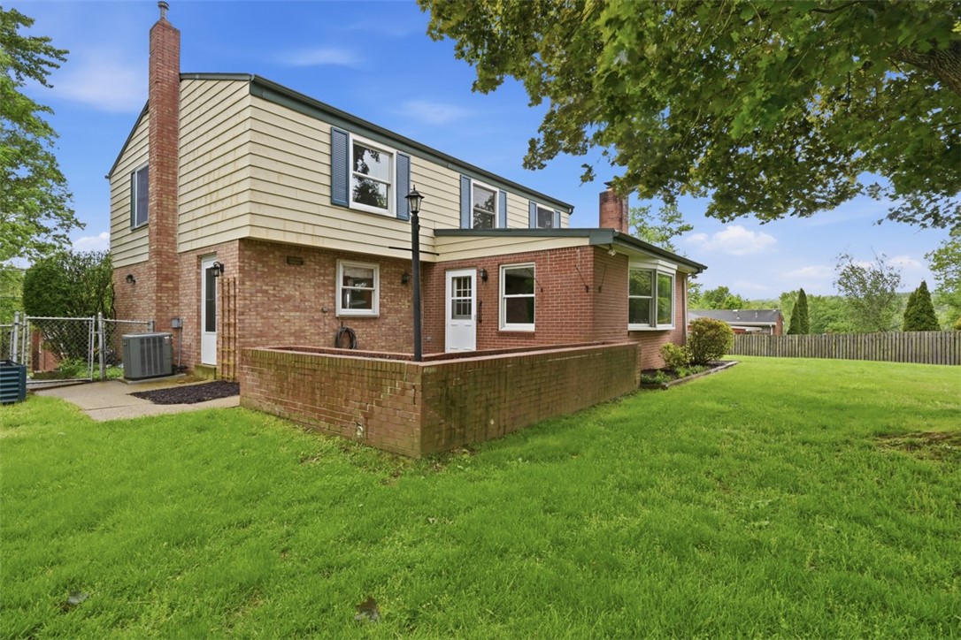 139 E Edgewood Dr