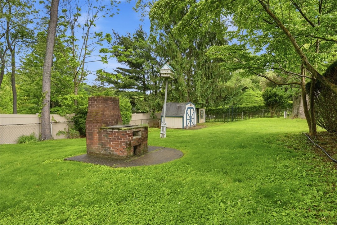 139 E Edgewood Dr