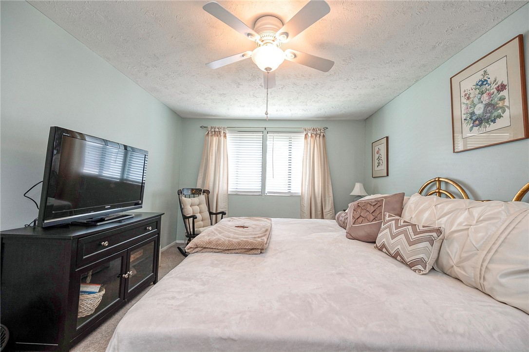 417 Lark Tree Cir