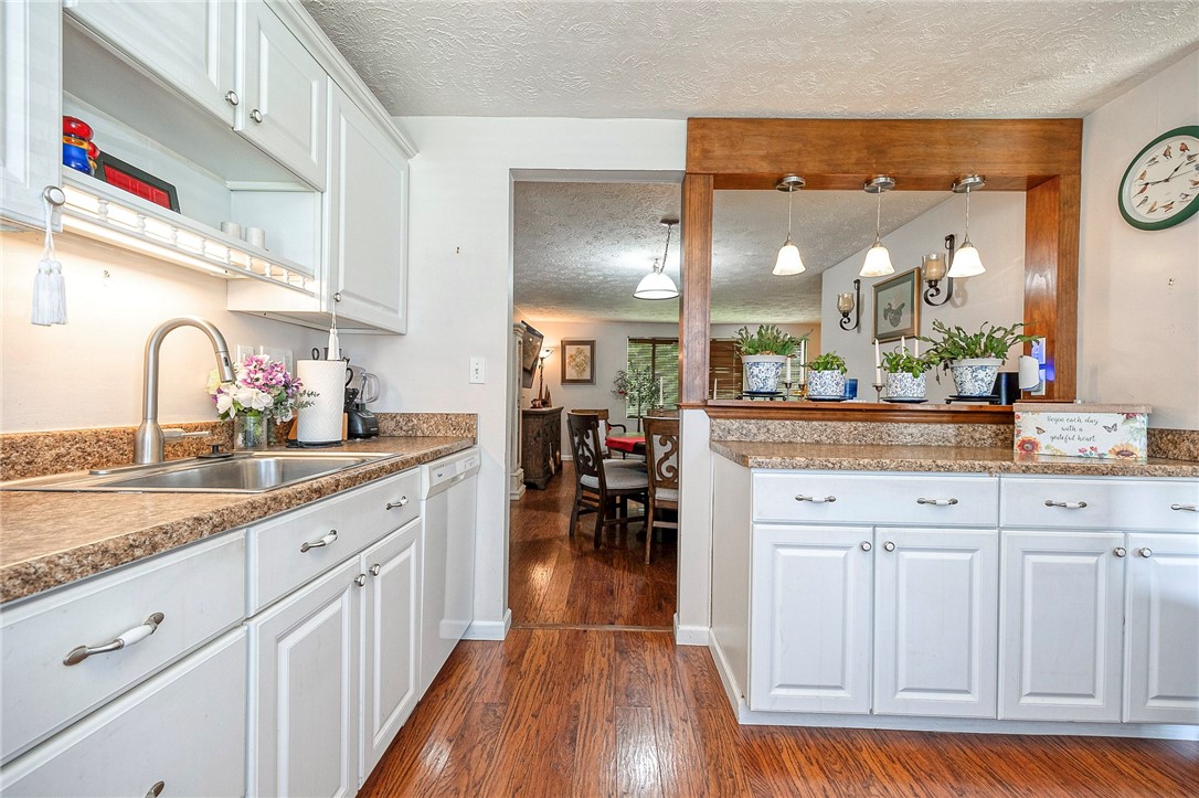 417 Lark Tree Cir