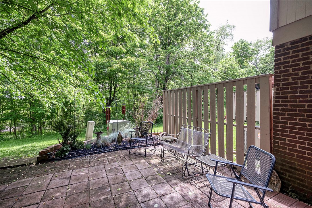 417 Lark Tree Cir