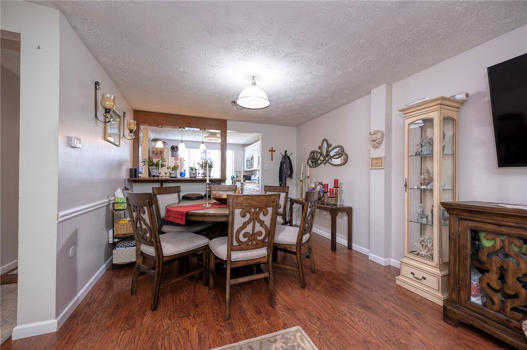 417 Lark Tree Cir