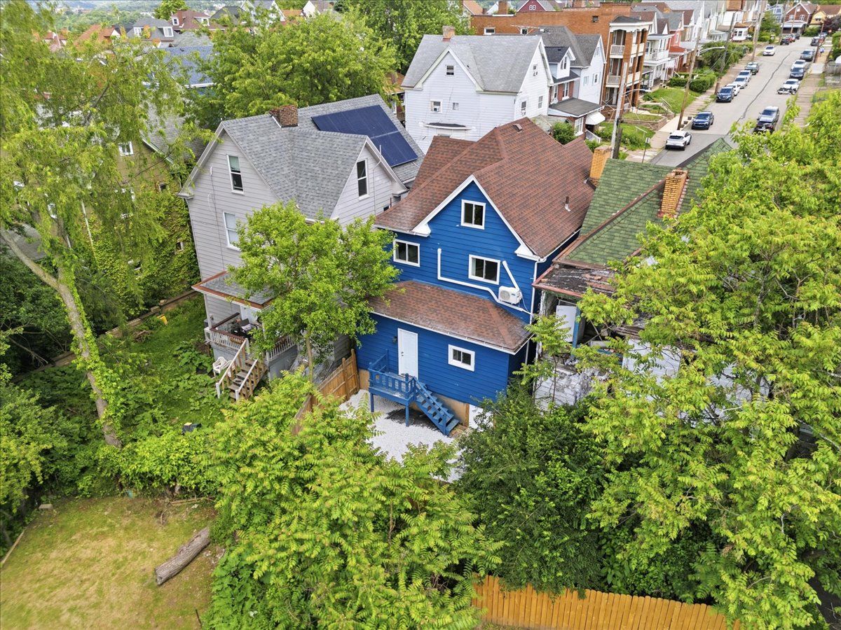 1318 Louise STREET