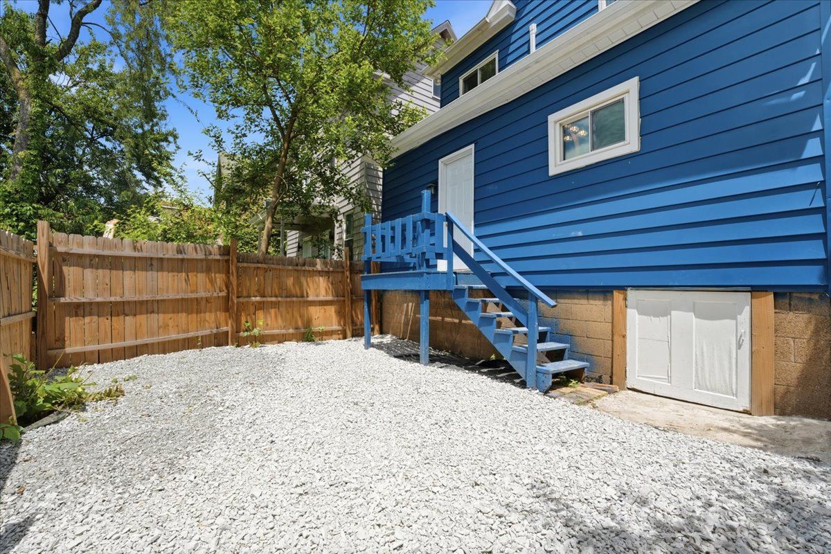 1318 Louise STREET
