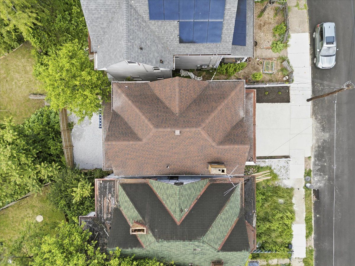 1318 Louise STREET