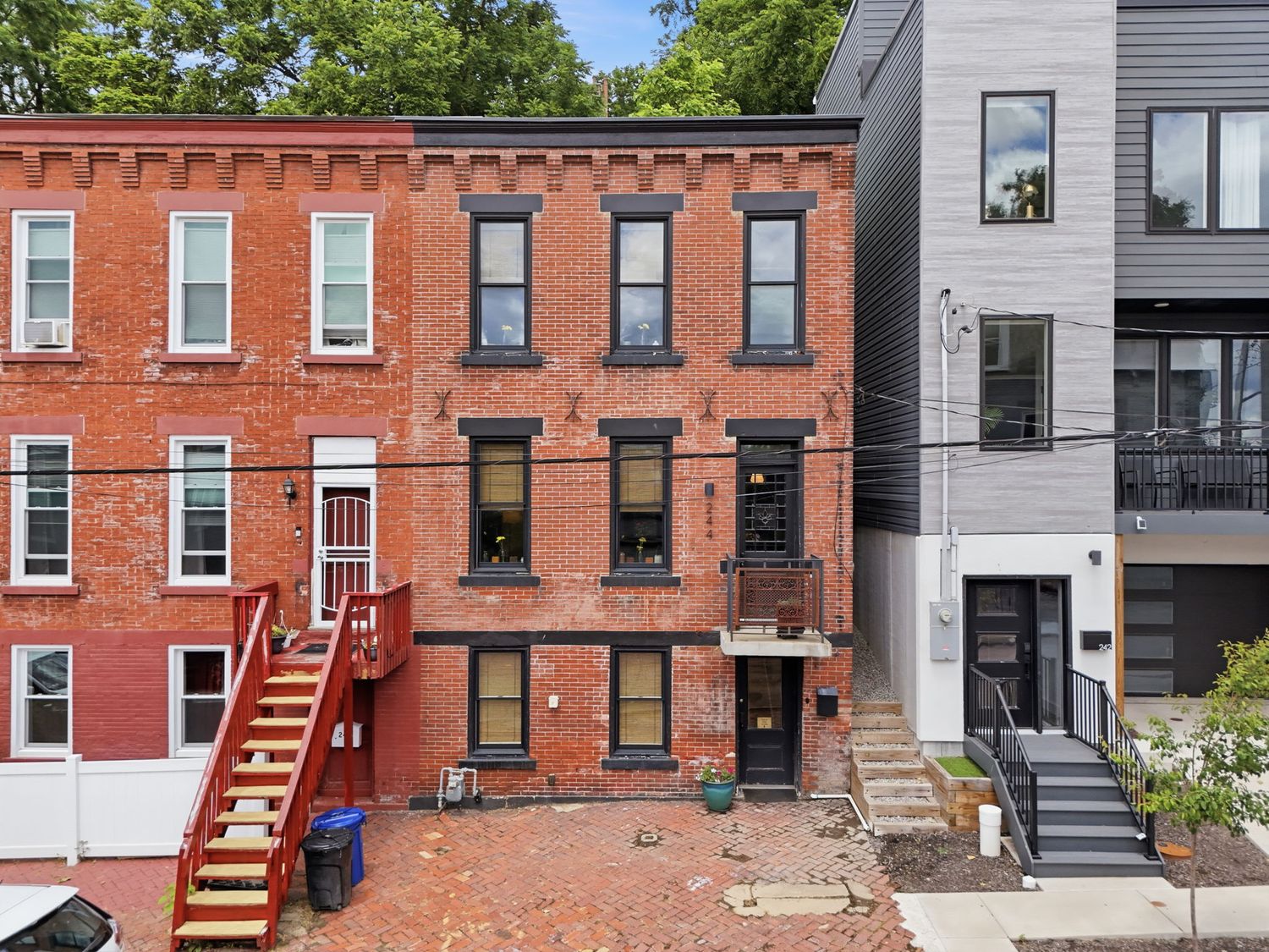 244 E Jefferson STREET