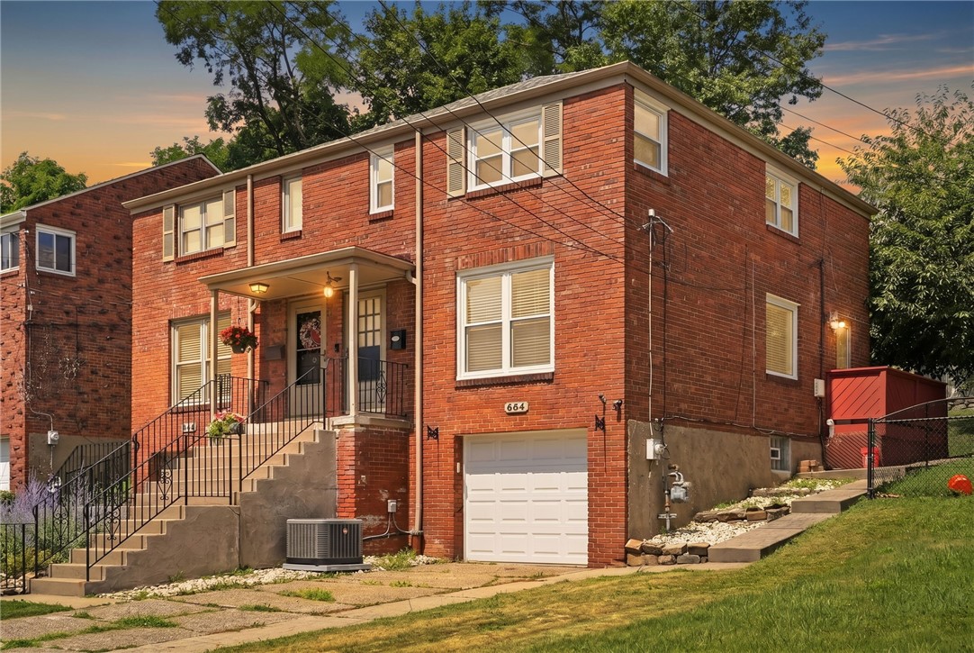 654 Crystal Dr