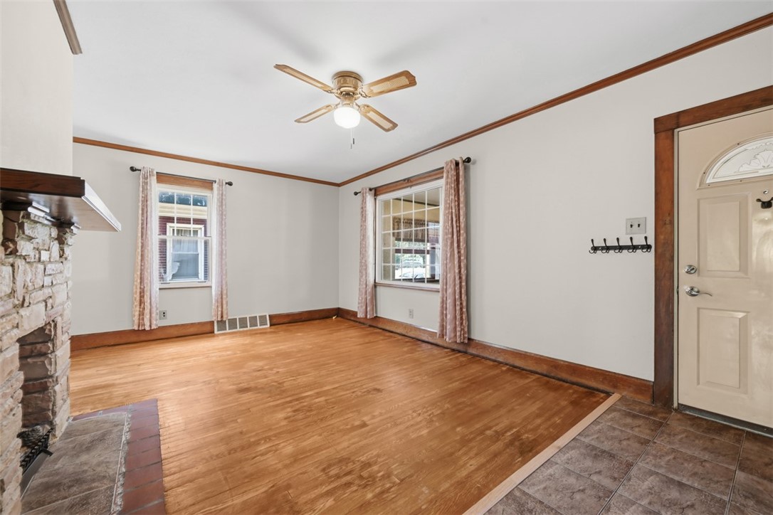 120 Avenue L