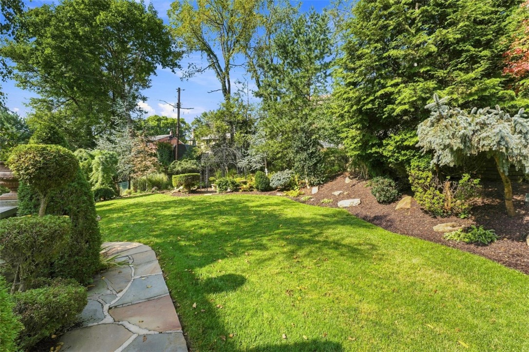 109 Briar Meadows Dr