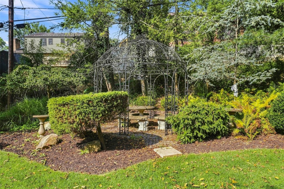 109 Briar Meadows Dr