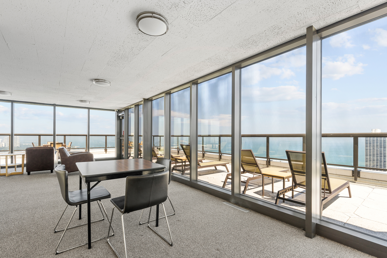1560 N Sandburg Terrace Unit: 2806