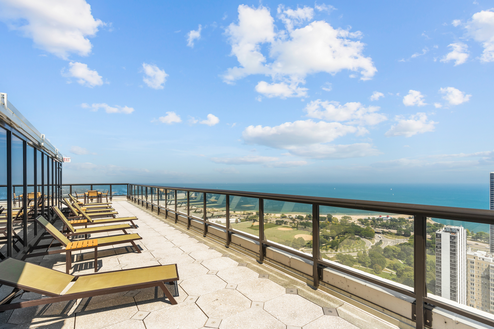 1560 N Sandburg Terrace Unit: 2806