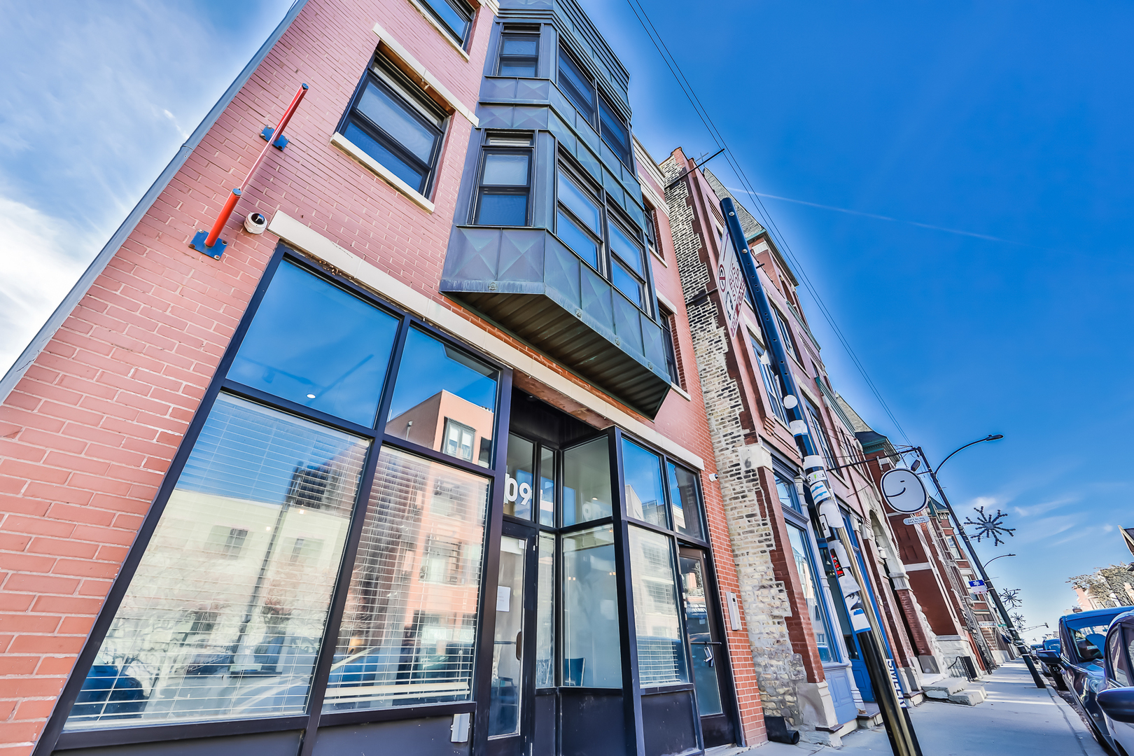 2209 W North Avenue Unit: 2