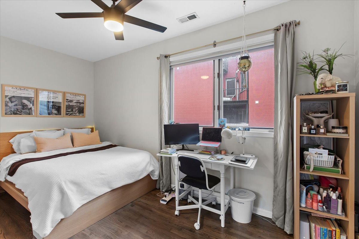 2209 W North Avenue Unit: 2