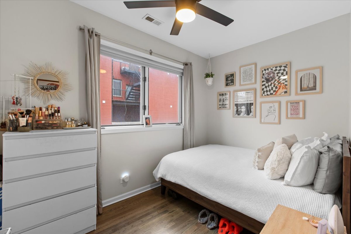2209 W North Avenue Unit: 2