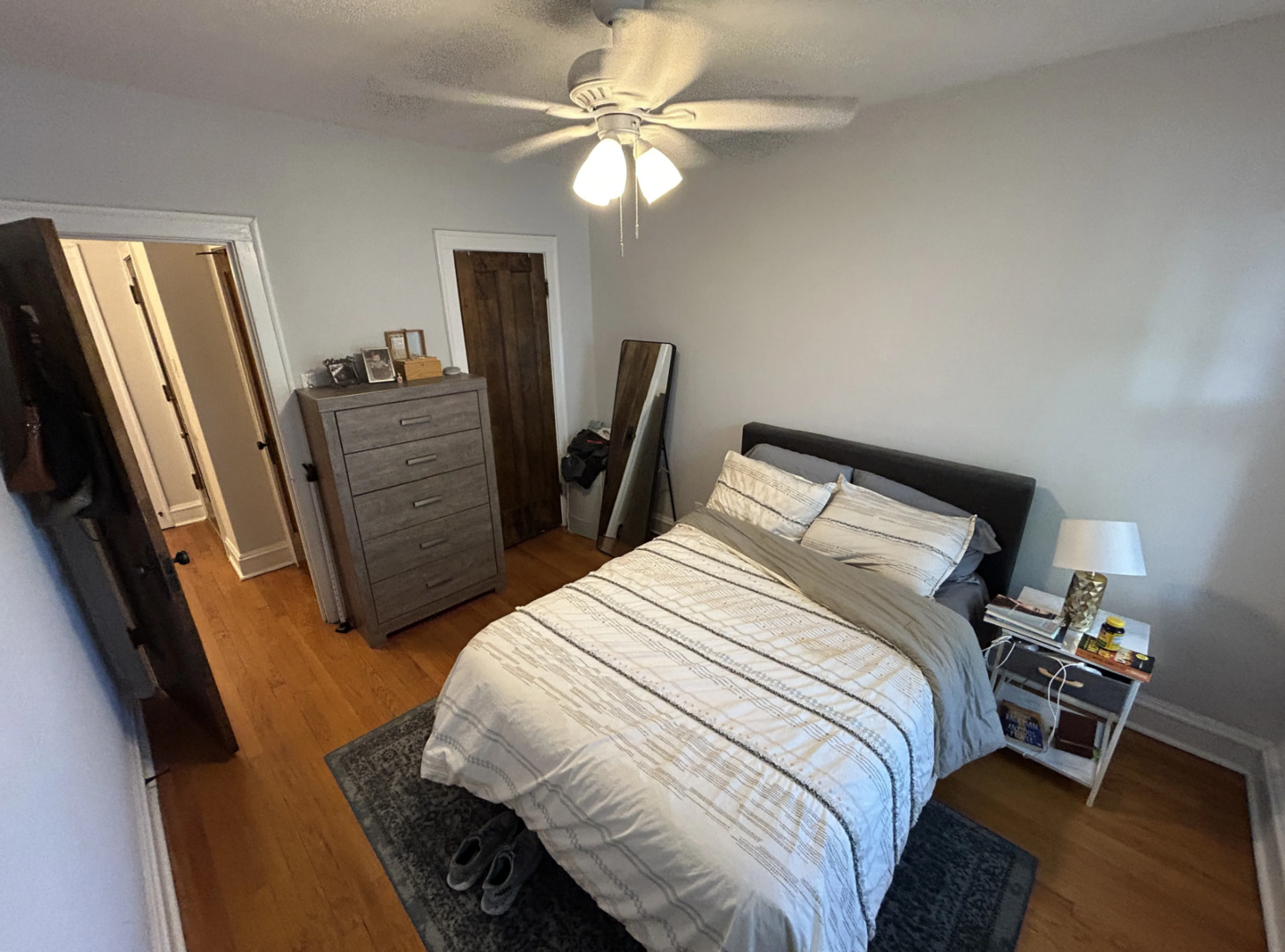 1702 W Cornelia Avenue Unit: 1