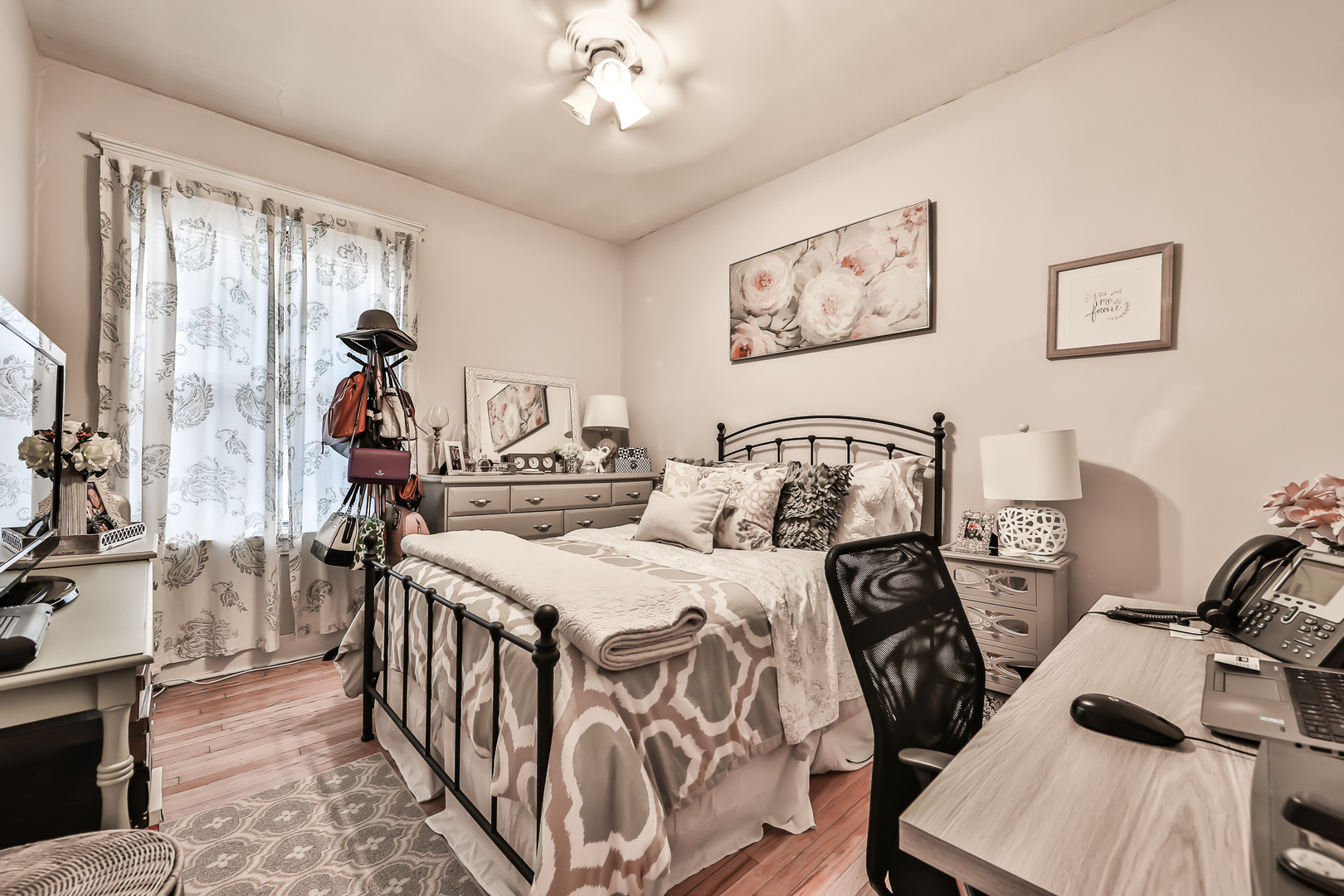 3234 N Southport Avenue Unit: 2