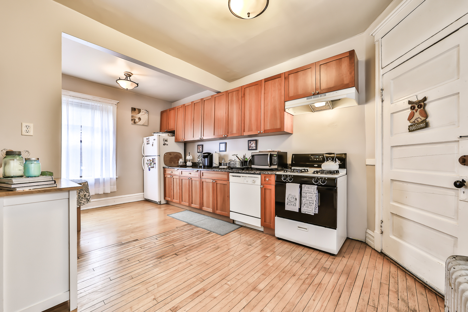3234 N Southport Avenue Unit: 2