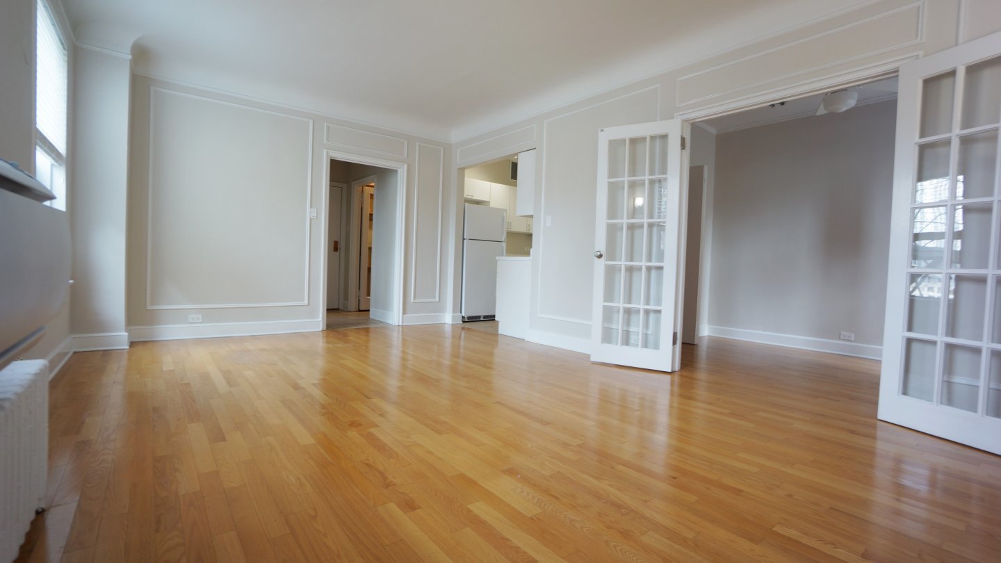 10 W Elm Street Unit: 405